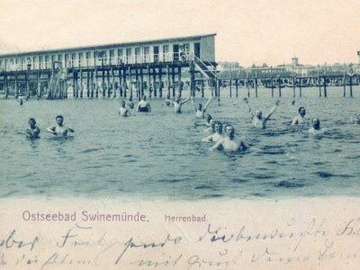 Im Swinemünder Herrenbad. Im Swinemünder Herrenbad.